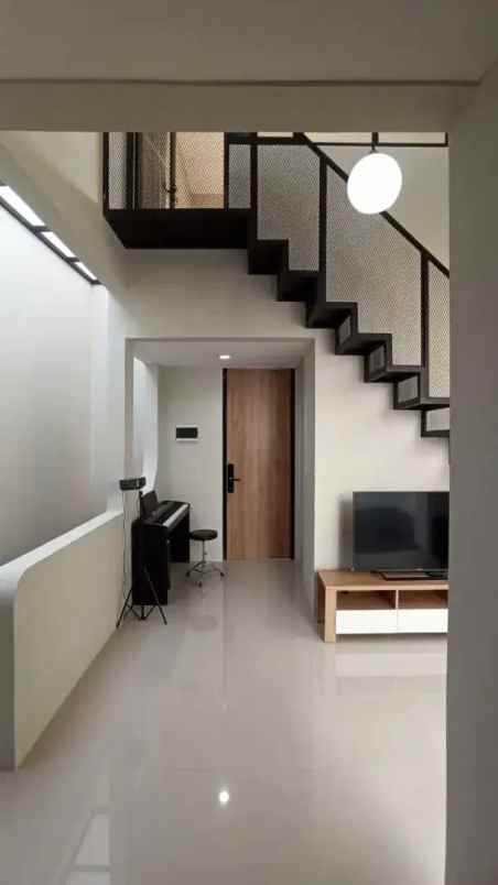 dijual rumah taman buaran indah 4