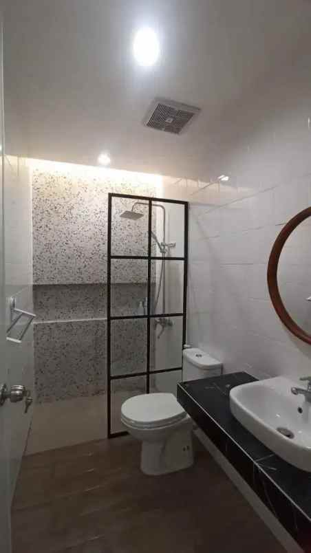 dijual rumah taman buaran indah 4