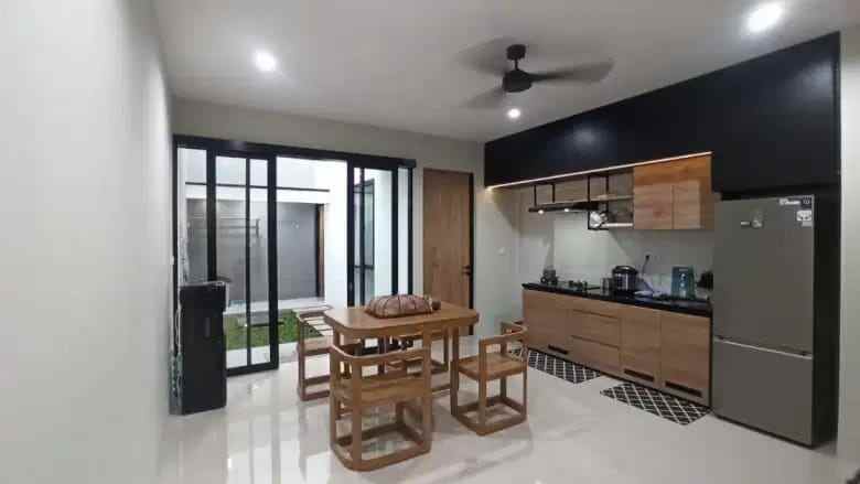dijual rumah taman buaran indah 4