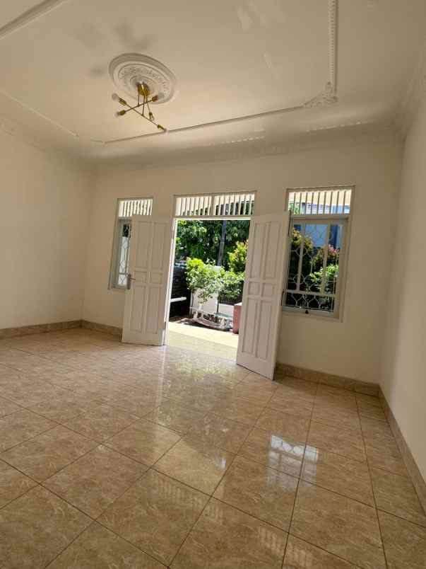 dijual rumah taman bumyagara mustikajaya