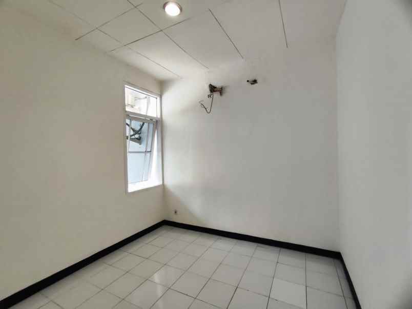 dijual rumah taman pegangsaan indah