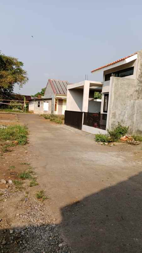 dijual rumah tambaksari
