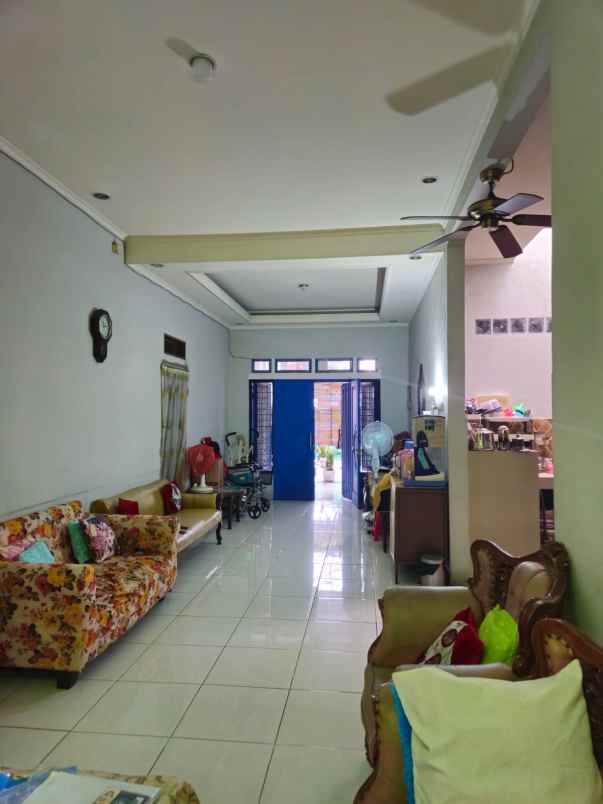 dijual rumah tanjung duren jakut