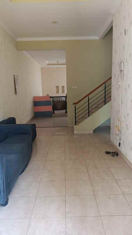 dijual rumah the royal residence