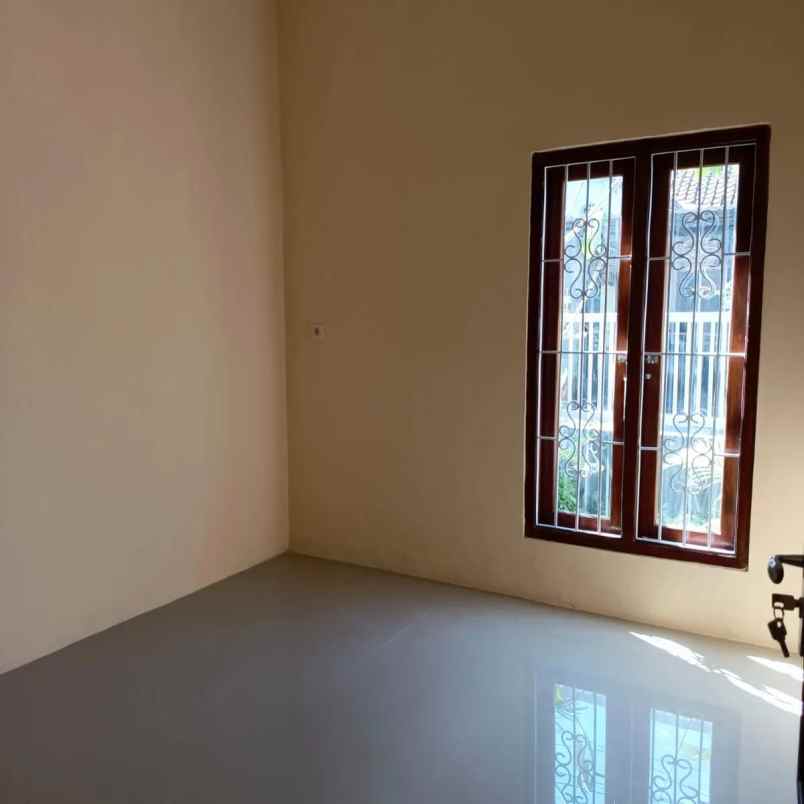 dijual rumah timbulharjo jl paris km 10