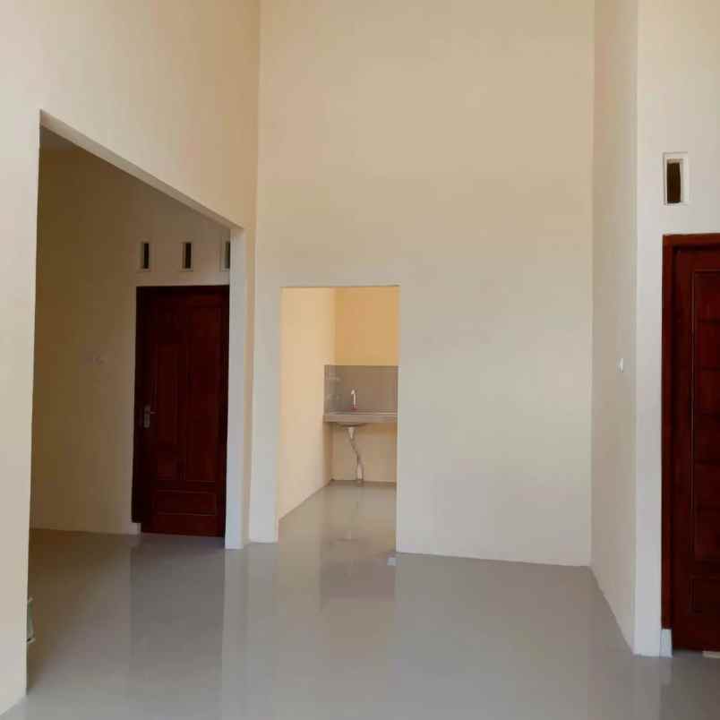 dijual rumah timbulharjo jl paris km 10