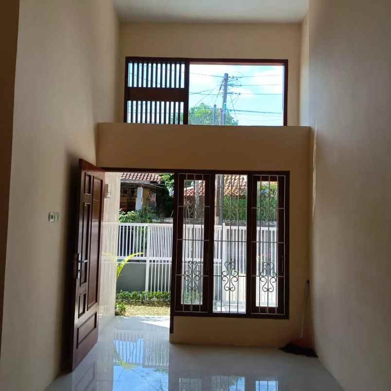 dijual rumah timbulharjo jl paris km 10