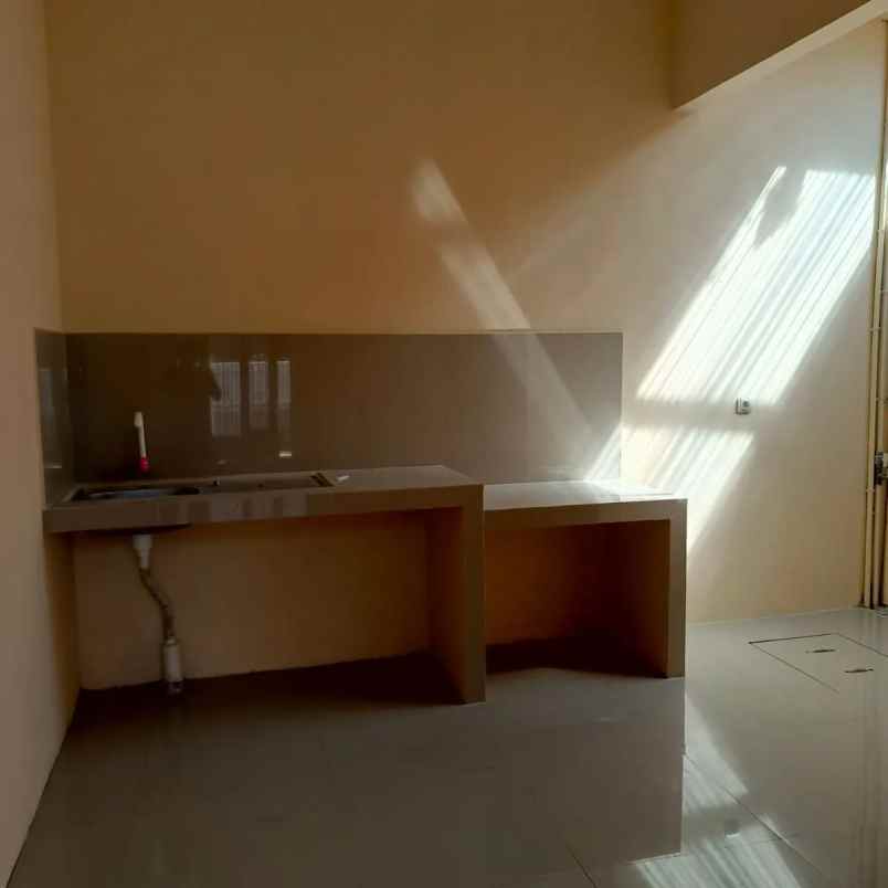 dijual rumah timbulharjo jl paris km 10