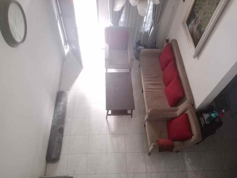 dijual rumah tingkat di gas alam cimanggis depok