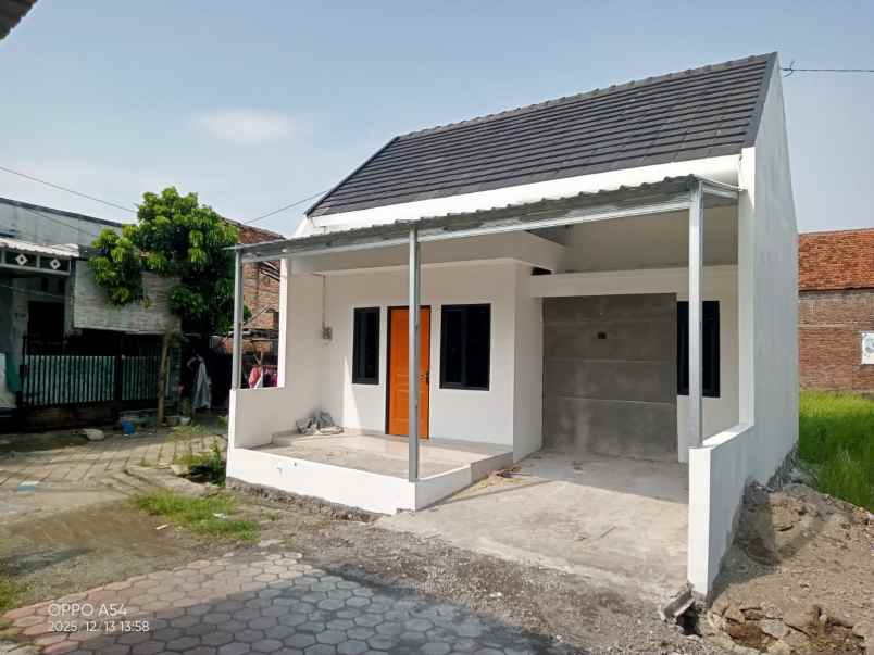dijual rumah tlogomulyo