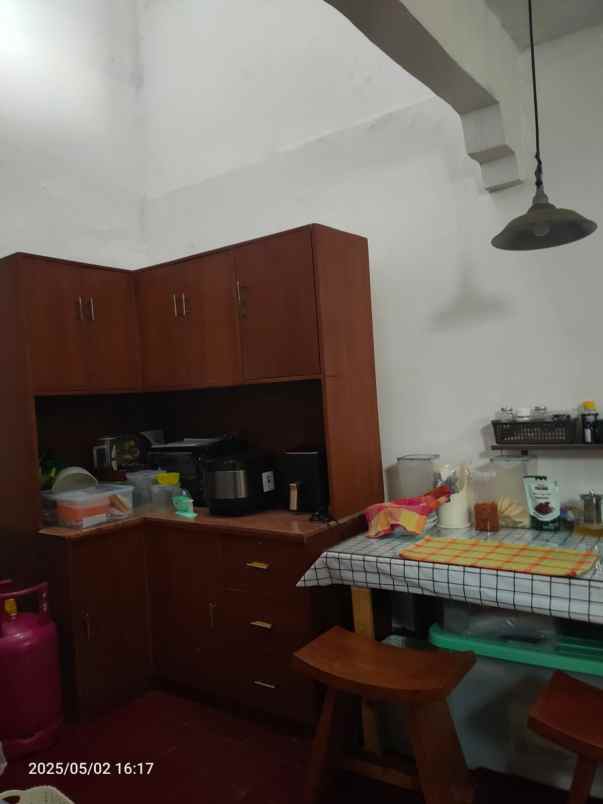 dijual rumah turangga