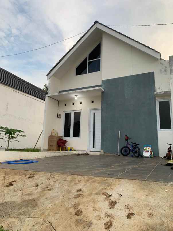 dijual rumah wates
