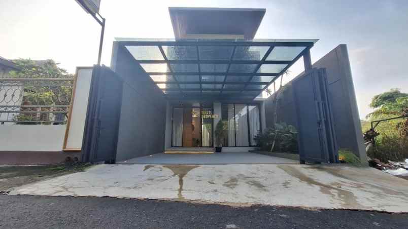 dijual rumah wedomartani kec ngemplak