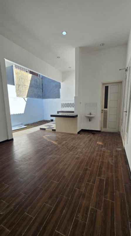 dijual rumah wiguna rungkut cluster favorit surabaya
