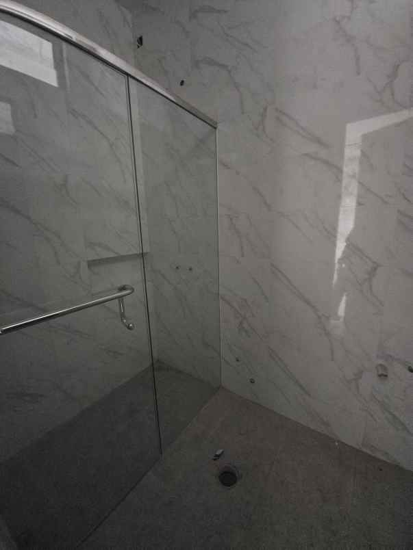 dijual rumah wisma mukti