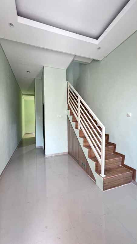 dijual rumah wisma tirto agung asri