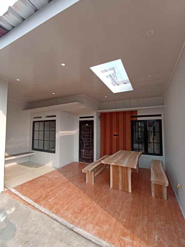 dijual siap huni rumah strategis mudah kemana mana