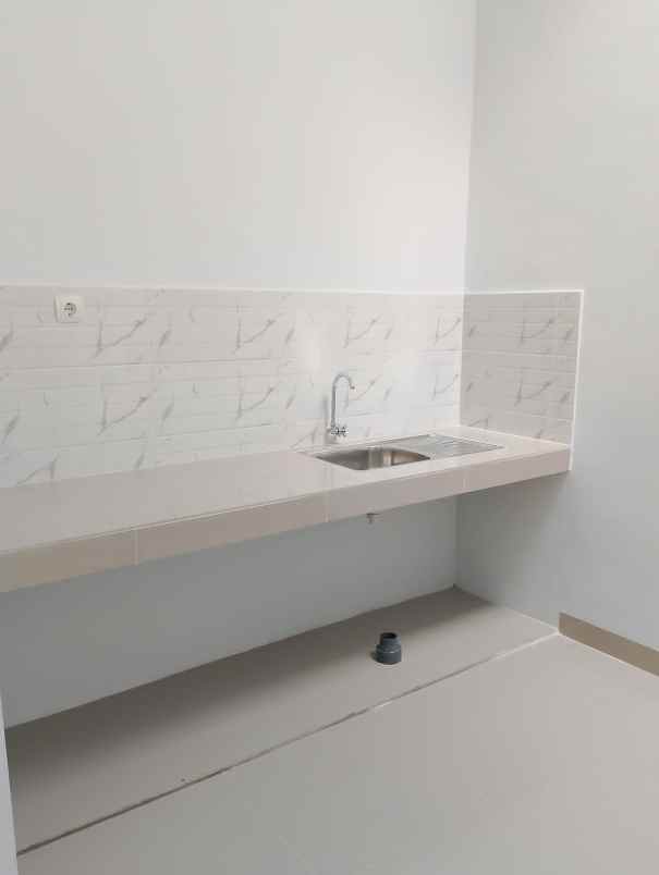 dijual siap huni rumah strategis mudah kemana mana