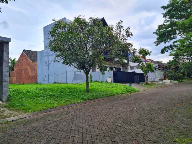 dijual tanah araya nieuw indie