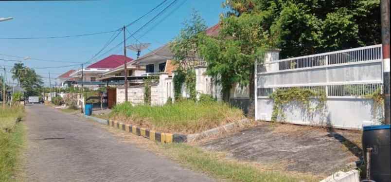 dijual tanah puncak permai