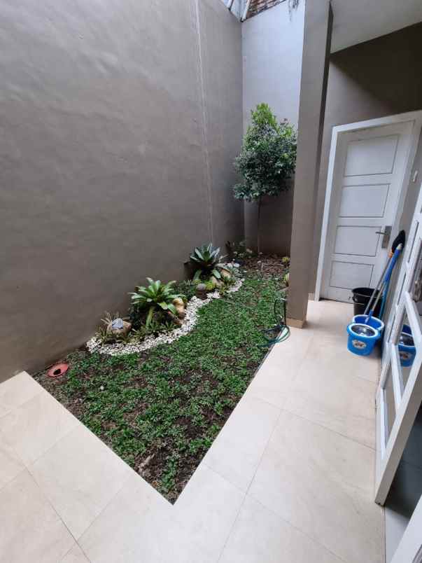 dijual villa batu dekat jatim park 2 plus furnish