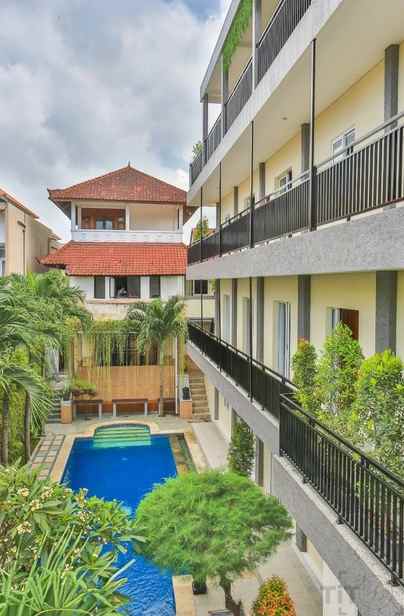 dijual villa batu mejan canggu