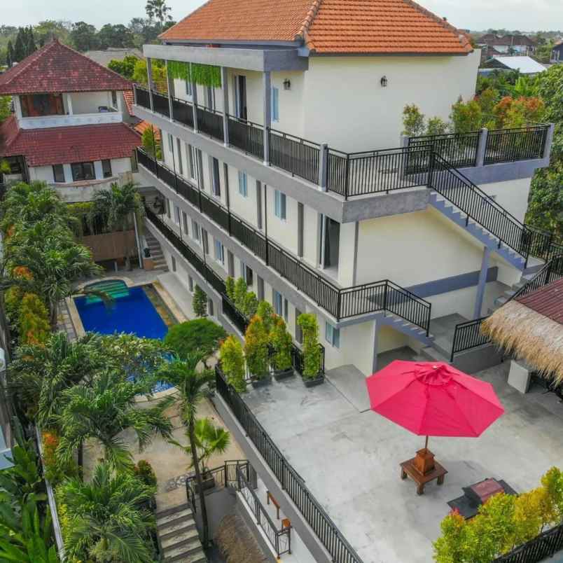 dijual villa batu mejan canggu