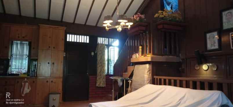 dijual villa di ciampea bogor