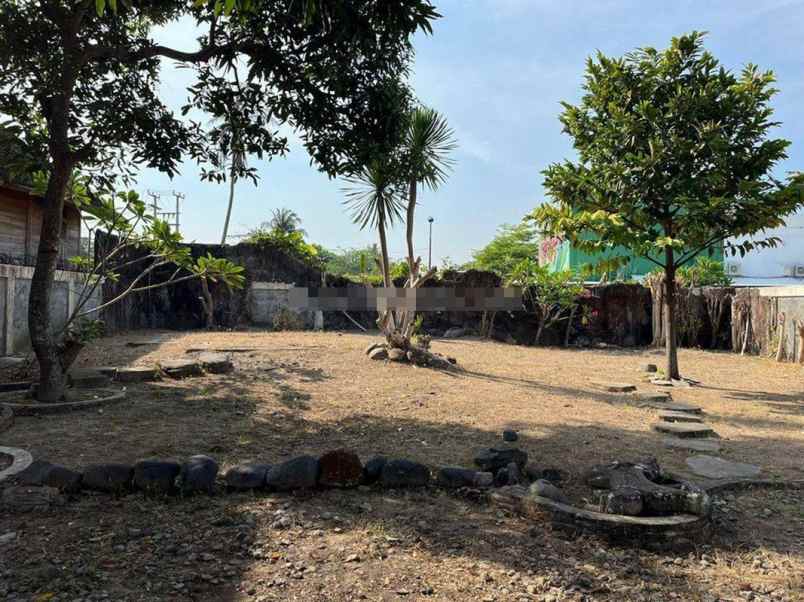 dijual villa jl raya senggigi senteluk