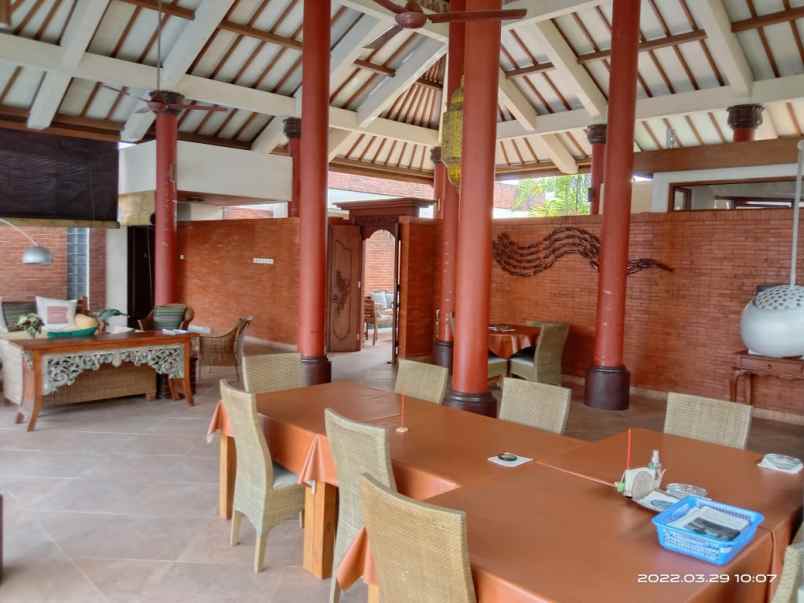 dijual villa mewah super bu harga dibawah pasar