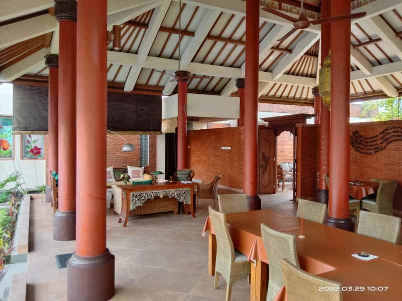 dijual villa mewah super bu harga dibawah pasar