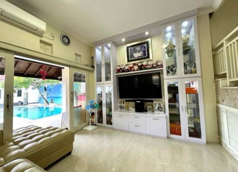 dijual villa mumbul nusa dua bali