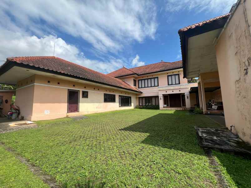 dijual villa puncak prigen