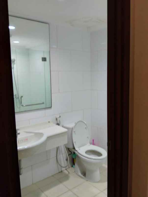 disewakan apartemen waterplace tower c pakuwon