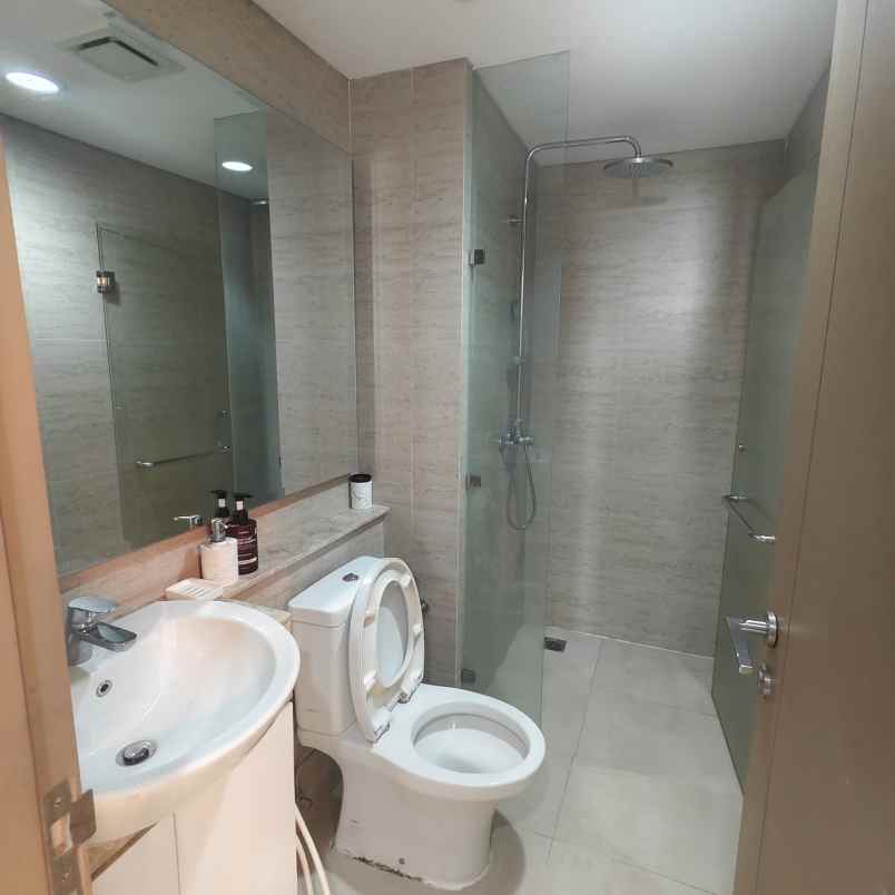 disewakan apartment name gold coast pik