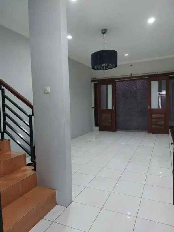 disewakan rumah ciputat timur