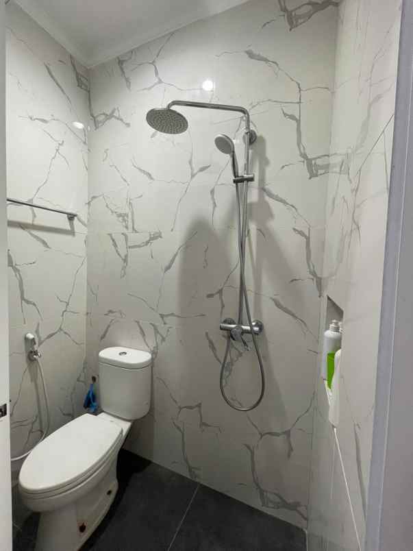 disewakan rumah golf island pik jakarta utara