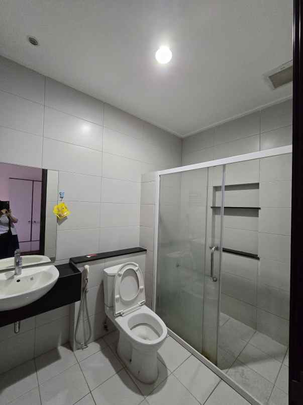 disewakan rumah golf island pik jakarta utara