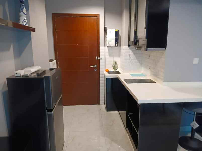 disewakan rumah jl salemba raya