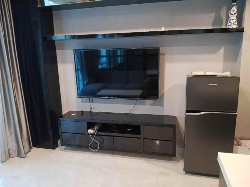 disewakan rumah jl salemba raya