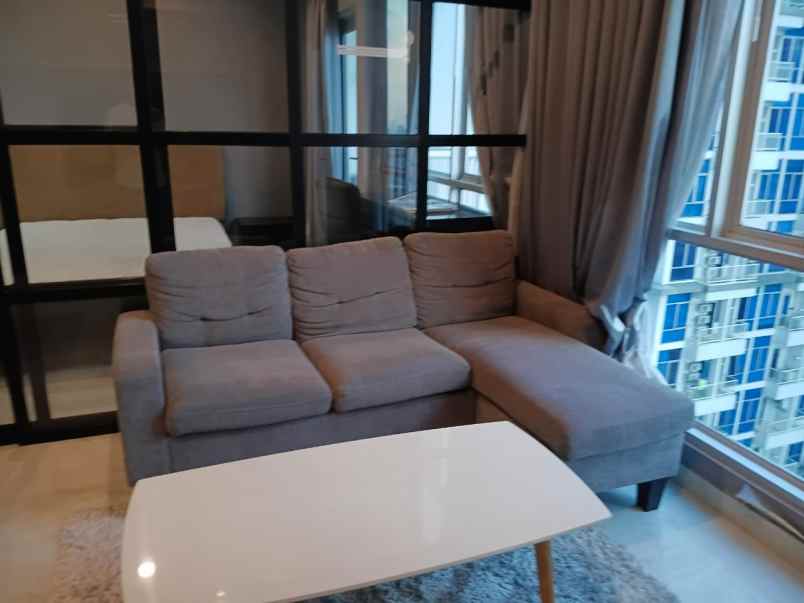 disewakan rumah jl salemba raya