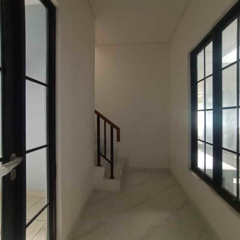 disewakan rumah lavon swan city cluster