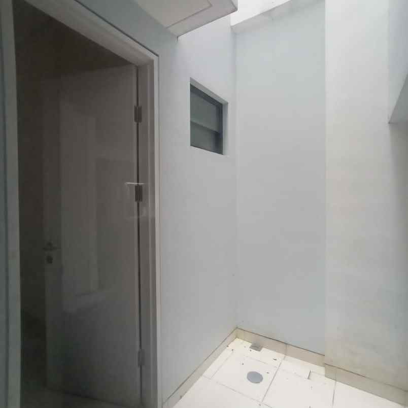 disewakan rumah lavon swan city cluster