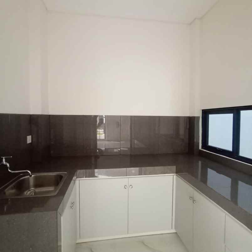 disewakan rumah lavon swan city cluster