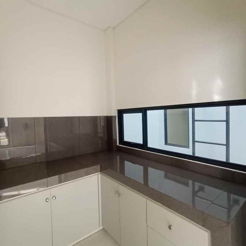 disewakan rumah lavon swan city cluster