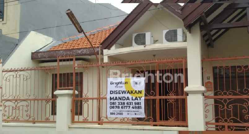 disewakan rumah manyar