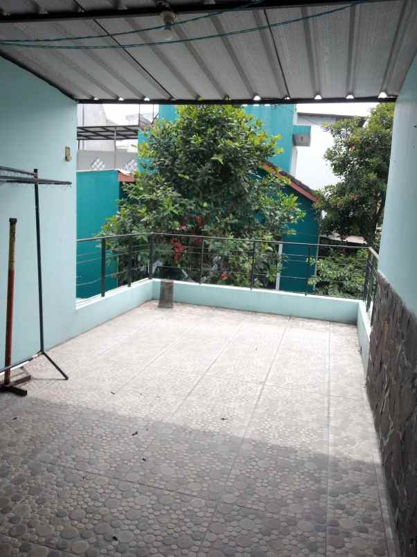 disewakan rumah nirwana sariwangi ters