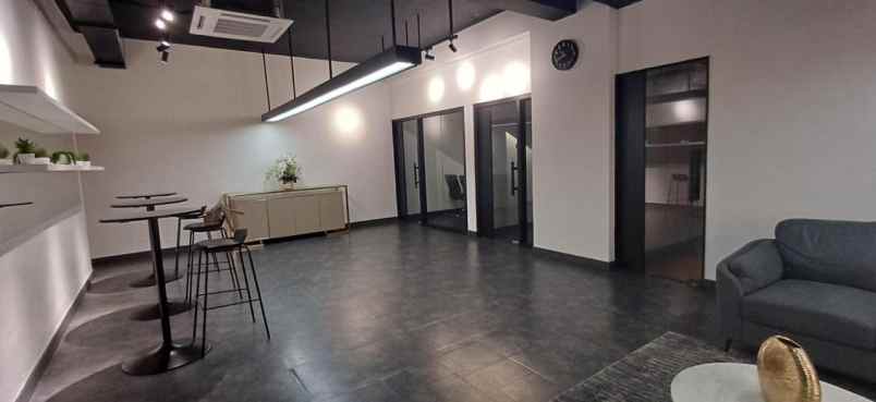 disewakan rumah pakubuwono kebayoran baru