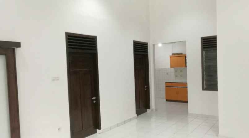 disewakan rumah rawamangun