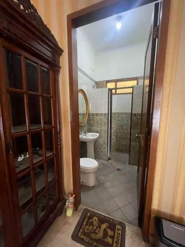 disewakan rumah rengas